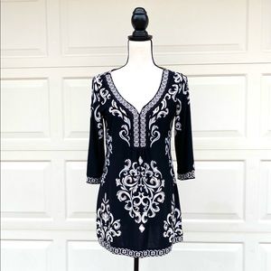 White House | Black Market Tunic Top